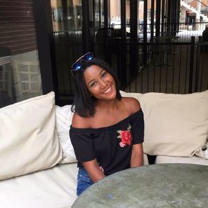 Meet your Posher, Leslee